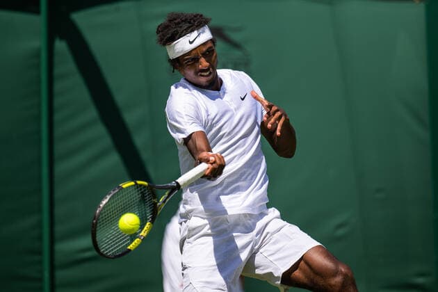 220628 Elias Ymer of Sweden competes in a first round singles tennis match during day 2 of Wimbledon on June 28, 2022 in London Photo Mathias Bergeld BILDBYRAN kod MB MB0413 tennis wimbledon day 2 bbeng sweden sverige,  Copyright: MATHIASxBERGELD BB220628MB014