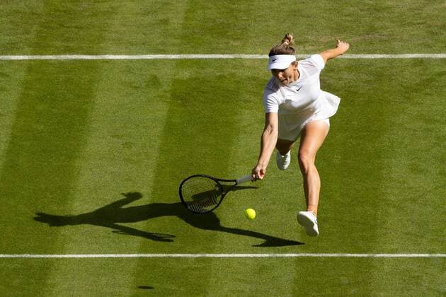 Mandatory Credit: Photo by Ella Ling Shutterstock (13002020cg) Simona Halep during her first round match Wimbledon Tennis Championships, Day 2, The All England Lawn Tennis and Croquet Club, London, UK - 28 Jun 2022 Wimbledon Tennis Championships, Day 2, The All England Lawn Tennis and Croquet Club, London, UK - 28 Jun 2022  Copyright: xEllaxLing Shutterstockx 13002020cg