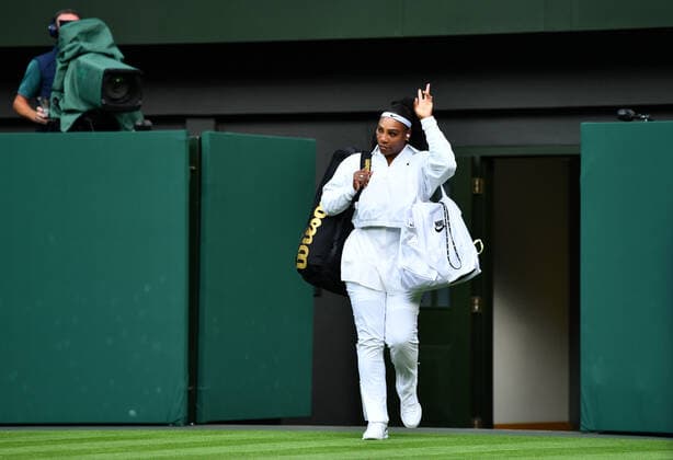 Mandatory Credit: Photo by James Veysey Shutterstock (13002287ev) Serena Williams walks onto Centre Court ahead of her first round match Wimbledon Tennis Championships, Day 2, The All England Lawn Tennis and Croquet Club, London, UK - 28 Jun 2022 Wimbledon Tennis Championships, Day 2, The All England Lawn Tennis and Croquet Club, London, UK - 28 Jun 2022  Copyright: xJamesxVeysey Shutterstockx 13002287ev