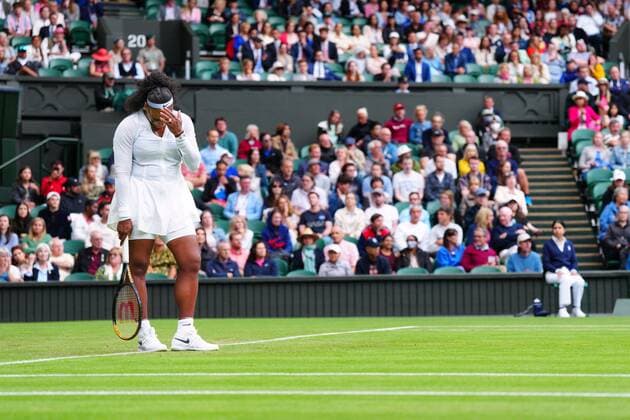Mandatory Credit: Photo by James Veysey Shutterstock (13002287gx) Serena Williams dejected after losing the first set during her first round match Wimbledon Tennis Championships, Day 2, The All England Lawn Tennis and Croquet Club, London, UK - 28 Jun 2022 Wimbledon Tennis Championships, Day 2, The All England Lawn Tennis and Croquet Club, London, UK - 28 Jun 2022  Copyright: xJamesxVeysey Shutterstockx 13002287gx