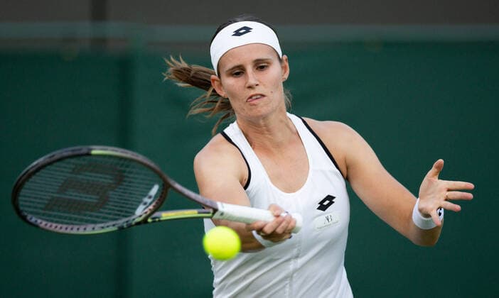 Belgian Greet Minnen pictured in action during a first round game in the women s singles tournament between Belgian Minnen (WTA88) and Spanish Muguruza (WTA10) at the 2022 Wimbledon grand slam tennis tournament at the All England Tennis Club, in south-west London, Britain, Tuesday 28 June 2022. BENOITxDOPPAGNE  x36726063x