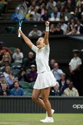 Mandatory Credit: Photo by Ella Ling Shutterstock (13002020fi) Harmony Tancelebrates winning her first round match against Serena Williams Wimbledon Tennis Championships, Day 2, The All England Lawn Tennis and Croquet Club, London, UK - 28 Jun 2022 Wimbledon Tennis Championships, Day 2, The All England Lawn Tennis and Croquet Club, London, UK - 28 Jun 2022  Copyright: xEllaxLing Shutterstockx 13002020fi