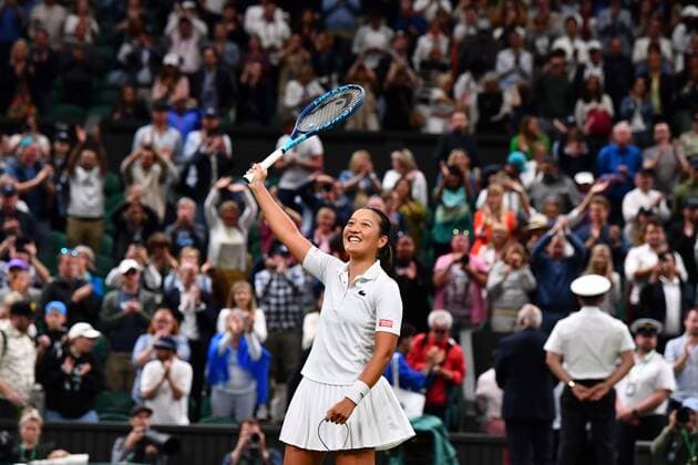 Mandatory Credit: Photo by James Veysey Shutterstock (13002287ib) Harmony Tan celebrates victory in her first round match Wimbledon Tennis Championships, Day 2, The All England Lawn Tennis and Croquet Club, London, UK - 28 Jun 2022 Wimbledon Tennis Championships, Day 2, The All England Lawn Tennis and Croquet Club, London, UK - 28 Jun 2022  Copyright: xJamesxVeysey Shutterstockx 13002287ib