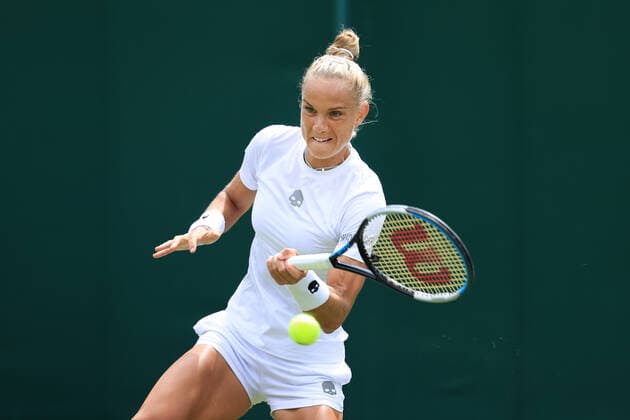 Tennis Wimbledon Tag 2 28. Juni 2022 Tennis Wimbledon Tag 2 Arantxa Rus NED in Aktion gegen Catherine Harrison USA während ihres Dameneinzelspiels in der ersten Runde Foto Simon Stacpoole Offside London UK  Copyright: xSimonxStacpoolexOffside