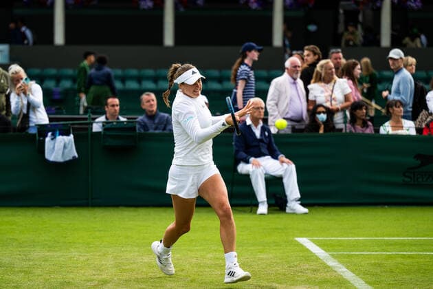 220628 Rebecca Peterson of Sweden competes in a first round singles tennis match during day 2 of Wimbledon on June 28, 2022 in London Photo Mathias Bergeld BILDBYRAN kod MB MB0413 tennis wimbledon day 2 bbeng sweden sverige,  Copyright: MATHIASxBERGELD BB220628MB073