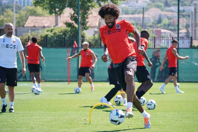 Dante (OGC Nice) FOOTBALL : Reprise de l™entrainement de l™OGC Nice - Nice - 29 06 2022 NorbertScanella Panoramic 