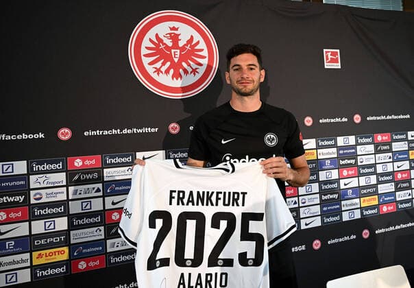 Sport Themen der Woche KW26 Sport Bilder des Tages 29.06.2022, xjhx, Fussball 1.Bundesliga, Eintracht Frankfurt Pressekonferenz Lucas Alario emspor, v.l. Lucas Alario (Eintracht Frankfurt) (DFL DFB REGULATIONS PROHIBIT ANY USE OF PHOTOGRAPHS as IMAGE SEQUENCES and or QUASI-VIDEO) Frankfurt am Main *** 29 06 2022, xjhx, football 1 Bundesliga, Eintracht Frankfurt press conference Lucas Alario emspor, v l Lucas Alario Eintracht Frankfurt DFL DFB REGULATES PROHIBIT ANY USE OF PHOTOGRAPHS as IMAGE SEQUENCES and or QUASI VIDEO Frankfurt am Main
