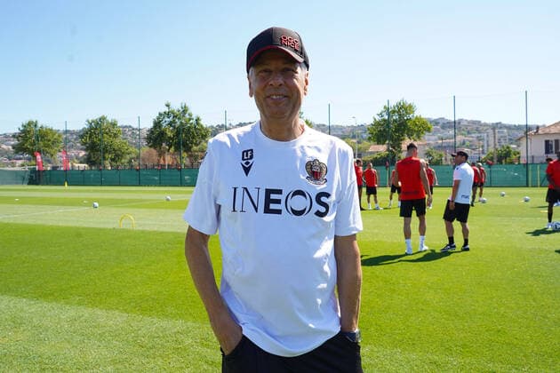 Lucien Favre (entraineur de l OGC Nice) FOOTBALL : Reprise de l™entrainement de l™OGC Nice - Nice - 29 06 2022 NorbertScanella Panoramic 