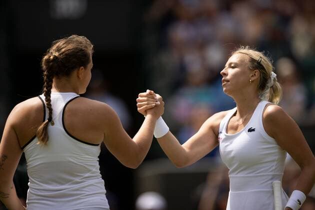 Mandatory Credit: Photo by Ella Ling Shutterstock (13008247d) Jule Niemeier celebrates after winning her second round match against Anett Kontaveit Wimbledon Tennis Championships, Day 3, The All England Lawn Tennis and Croquet Club, London, UK - 29 Jun 2022 Wimbledon Tennis Championships, Day 3, The All England Lawn Tennis and Croquet Club, London, UK - 29 Jun 2022  Copyright: xEllaxLing Shutterstockx 13008247d