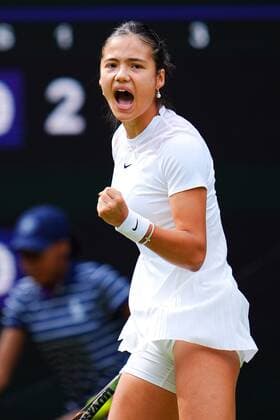 Mandatory Credit: Photo by Javier Garcia Shutterstock (13008249ce) Emma Raducanu during her second round match Wimbledon Tennis Championships, Day 3, The All England Lawn Tennis and Croquet Club, London, UK - 29 Jun 2022 Wimbledon Tennis Championships, Day 3, The All England Lawn Tennis and Croquet Club, London, UK - 29 Jun 2022  Copyright: xJavierxGarcia Shutterstockx 13008249ce