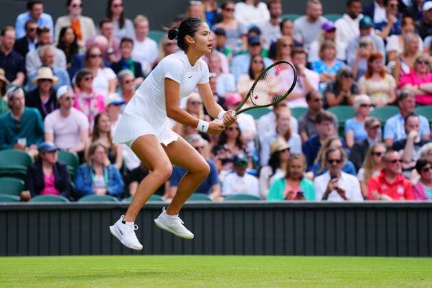 Mandatory Credit: Photo by Javier Garcia Shutterstock (13008249cs) Emma Raducanu during her second round match Wimbledon Tennis Championships, Day 3, The All England Lawn Tennis and Croquet Club, London, UK - 29 Jun 2022 Wimbledon Tennis Championships, Day 3, The All England Lawn Tennis and Croquet Club, London, UK - 29 Jun 2022  Copyright: xJavierxGarcia Shutterstockx 13008249cs