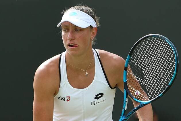 Great Britain, London, All England Lawn Tennis Club, The Championships Wimbledon 2022 - DAY 3- 29 06 2022 Belgian player Yanina Wickmayer (BEL) pictured during her first round against Jelena Ostapenko (LAT) in London , All England Lawn Tennis Club at The Championships Wimbledon 2022 The Championships Wimbledon 2022- DAY 3- 29 06 2022 PhotoNews Panoramic 