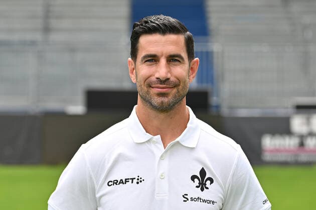 29 06 2022, xfux, football 2 Bundesliga, SV Darmstadt 98 photo appointment porträttermin 2022 23 xptt, emonline, emspor, v l Co coach Ovid Hajou, SV Darmstadt 98, 2 BL, porträttermin 2022 2023 DFL DFB REGULATES PROHIBIT ANY USE OF PHOTOGRAPHS as IMAGE SEQUENCES and or QUASI VIDEO Darmstadt
