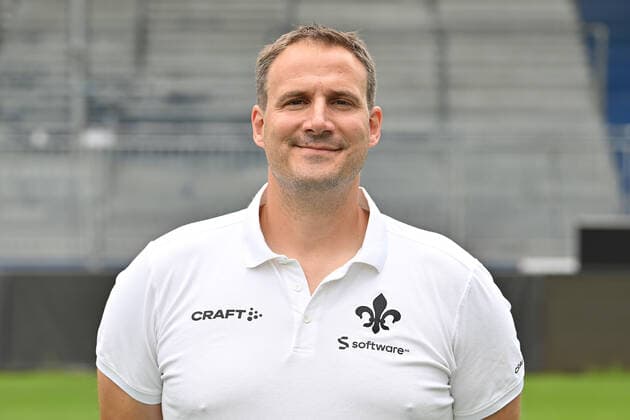29 06 2022, xfux, football 2 Bundesliga, SV Darmstadt 98 photo appointment porträttermin 2022 23 xptt, emonline, emspor, v l rehab coach Florian Bauer, SV Darmstadt 98, 2 BL, porträttermin 2022 2023 DFL DFB REGULATES PROHIBIT ANY USE OF PHOTOGRAPHS as IMAGE SEQUENCES and or QUASI VIDEO Darmstadt