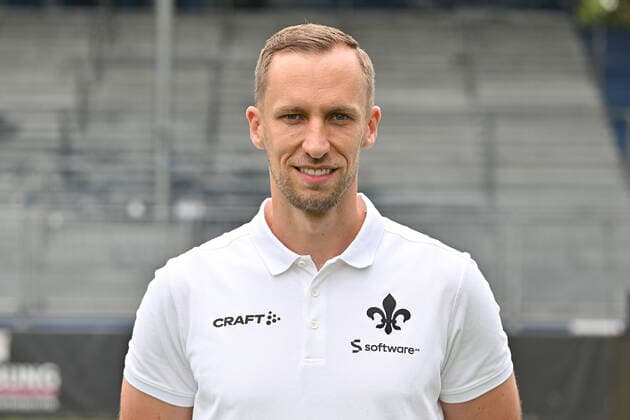 29 06 2022, xfux, football 2 Bundesliga, SV Darmstadt 98 photo appointment porträttermin 2022 23 xptt, emonline, emspor, v l athletics coach Christopher Busse, SV Darmstadt 98, 2 BL, porträttermin 2022 2023 DFL DFB REGULATES PROHIBIT ANY USE OF PHOTOGRAPHS as IMAGE SEQUENCES and or QUASI VIDEO Darmstadt