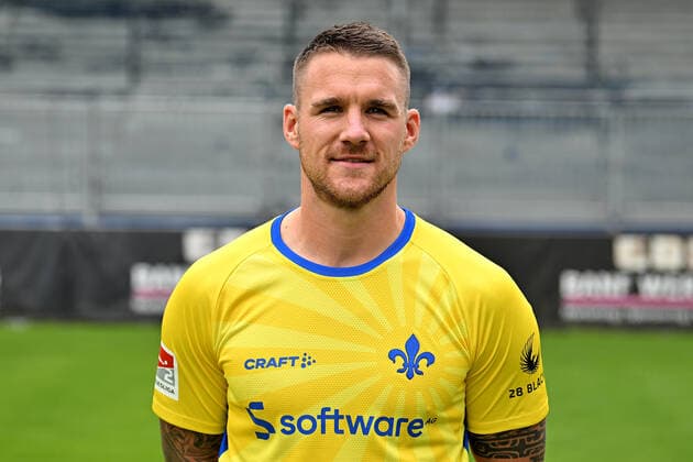 29 06 2022, xfux, football 2 Bundesliga, SV Darmstadt 98 photo appointment porträttermin 2022 23 xptt, emonline, emspor, v l Marcel Schuhen, SV Darmstadt 98, 2 BL, porträttermin 2022 2023 DFL DFB REGULATES PROHIBIT ANY USE OF PHOTOGRAPHS as IMAGE SEQUENCES and or QUASI VIDEO Darmstadt