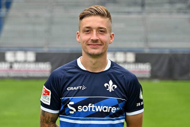 29 06 2022, xfux, football 2 Bundesliga, SV Darmstadt 98 photo appointment porträttermin 2022 23 xptt, emonline, emspor, v l Marvin Mehlem, SV Darmstadt 98, 2 BL, porträttermin 2022 2023 DFL DFB REGULATES PROHIBIT ANY USE OF PHOTOGRAPHS as IMAGE SEQUENCES and or QUASI VIDEO Darmstadt