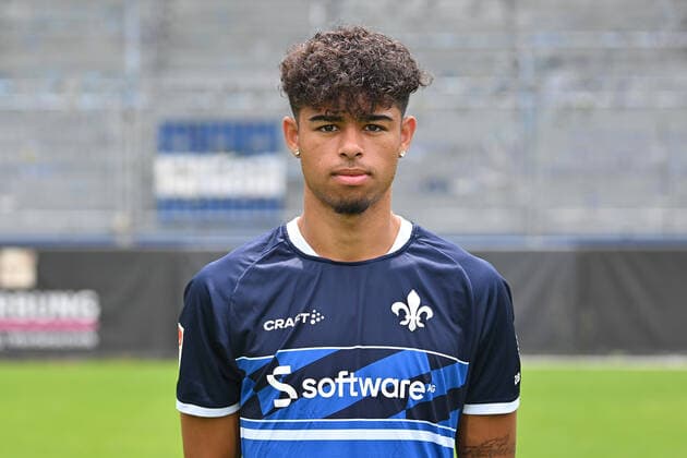 29 06 2022, xfux, football 2 Bundesliga, SV Darmstadt 98 photo appointment porträttermin 2022 23 xptt, emonline, emspor, v l AndrŽ Andre Leipold, SV Darmstadt 98, 2 BL, porträttermin 2022 2023 DFL DFB REGULATES PROHIBIT ANY USE OF PHOTOGRAPHS as IMAGE SEQUENCES and or QUASI VIDEO Darmstadt