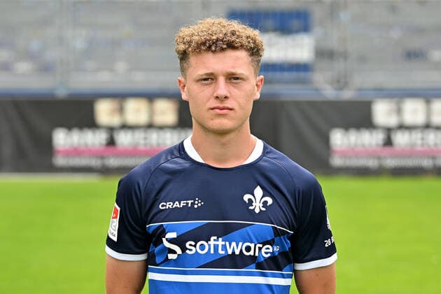 29 06 2022, xfux, football 2 Bundesliga, SV Darmstadt 98 photo appointment porträttermin 2022 23 xptt, emonline, emspor, v l Philipp Sonn, SV Darmstadt 98, 2 BL, porträttermin 2022 2023 DFL DFB REGULATES PROHIBIT ANY USE OF PHOTOGRAPHS as IMAGE SEQUENCES and or QUASI VIDEO Darmstadt