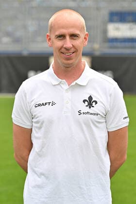 29 06 2022, xfux, football 2 Bundesliga, SV Darmstadt 98 photo appointment porträttermin 2022 23 xptt, emonline, emspor, v l physiotherapist Sebastian Pommer, SV Darmstadt 98, 2 BL, porträttermin 2022 2023 DFL DFB REGULATES PROHIBIT ANY USE OF PHOTOGRAPHS as IMAGE SEQUENCES and or QUASI VIDEO Darmstadt