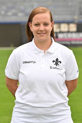 29 06 2022, xfux, football 2 Bundesliga, SV Darmstadt 98 photo appointment porträttermin 2022 23 xptt, emonline, emspor, v l physiotherapist Katrin Herbig, SV Darmstadt 98, 2 BL, porträttermin 2022 2023 DFL DFB REGULATES PROHIBIT ANY USE OF PHOTOGRAPHS as IMAGE SEQUENCES and or QUASI VIDEO Darmstadt