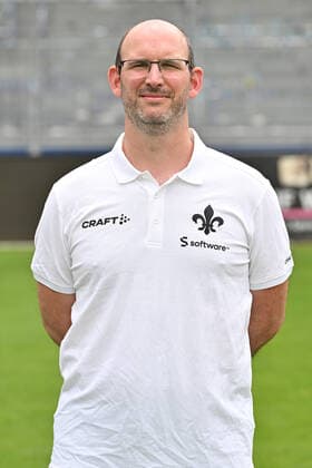 29 06 2022, xfux, football 2 Bundesliga, SV Darmstadt 98 photo appointment porträttermin 2022 23 xptt, emonline, emspor, v l physiotherapist Dirk Schmitt, SV Darmstadt 98, 2 BL, porträttermin 2022 2023 DFL DFB REGULATES PROHIBIT ANY USE OF PHOTOGRAPHS as IMAGE SEQUENCES and or QUASI VIDEO Darmstadt