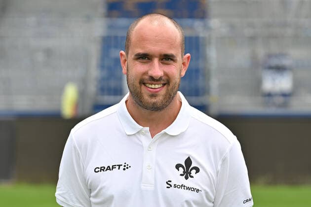 29 06 2022, xfux, football 2 Bundesliga, SV Darmstadt 98 photo appointment porträttermin 2022 23 xptt, emonline, emspor, v l supervisor Matthias Neumann, SV Darmstadt 98, 2 BL, porträttermin 2022 2023 DFL DFB REGULATES PROHIBIT ANY USE OF PHOTOGRAPHS as IMAGE SEQUENCES and or QUASI VIDEO Darmstadt