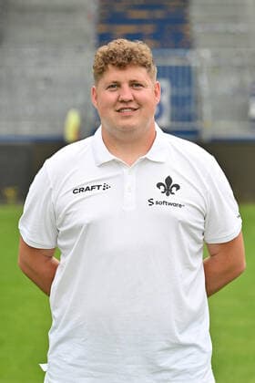 29 06 2022, xfux, football 2 Bundesliga, SV Darmstadt 98 photo appointment porträttermin 2022 23 xptt, emonline, emspor, v l supervisor Jonas Nietzel, SV Darmstadt 98, 2 BL, porträttermin 2022 2023 DFL DFB REGULATES PROHIBIT ANY USE OF PHOTOGRAPHS as IMAGE SEQUENCES and or QUASI VIDEO Darmstadt