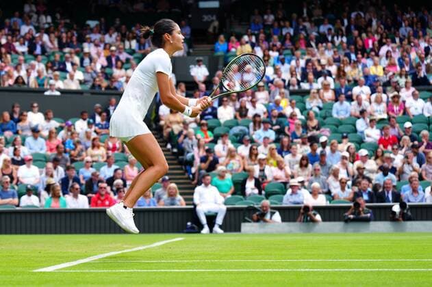 Mandatory Credit: Photo by Javier Garcia Shutterstock (13008249gu) Emma Raducanu during her second round match Wimbledon Tennis Championships, Day 3, The All England Lawn Tennis and Croquet Club, London, UK - 29 Jun 2022 Wimbledon Tennis Championships, Day 3, The All England Lawn Tennis and Croquet Club, London, UK - 29 Jun 2022  Copyright: xJavierxGarcia Shutterstockx 13008249gu