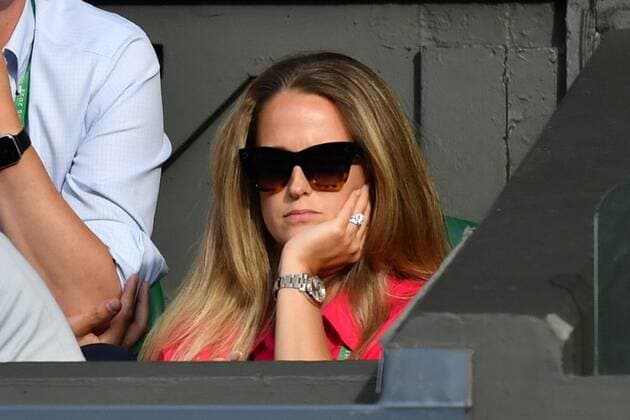 Mandatory Credit: Photo by James Veysey Shutterstock (13008248cz) Kim Murray on Centre Court Wimbledon Tennis Championships, Day 3, The All England Lawn Tennis and Croquet Club, London, UK - 29 Jun 2022 Wimbledon Tennis Championships, Day 3, The All England Lawn Tennis and Croquet Club, London, UK - 29 Jun 2022  Copyright: xJamesxVeysey Shutterstockx 13008248cz
