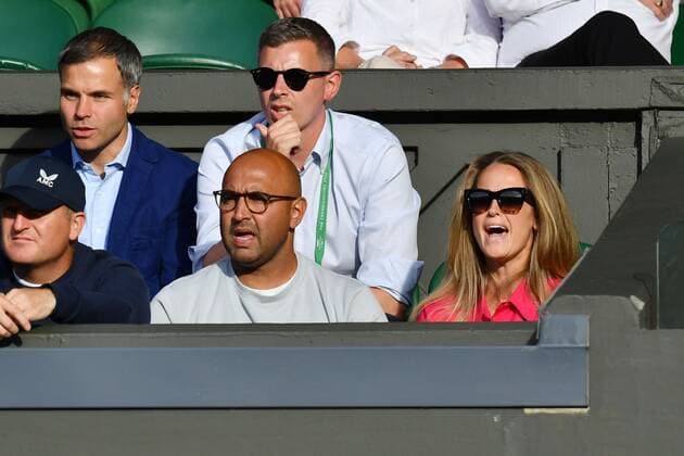 Mandatory Credit: Photo by James Veysey Shutterstock (13008248de) Kim Murray on Centre Court Wimbledon Tennis Championships, Day 3, The All England Lawn Tennis and Croquet Club, London, UK - 29 Jun 2022 Wimbledon Tennis Championships, Day 3, The All England Lawn Tennis and Croquet Club, London, UK - 29 Jun 2022  Copyright: xJamesxVeysey Shutterstockx 13008248de