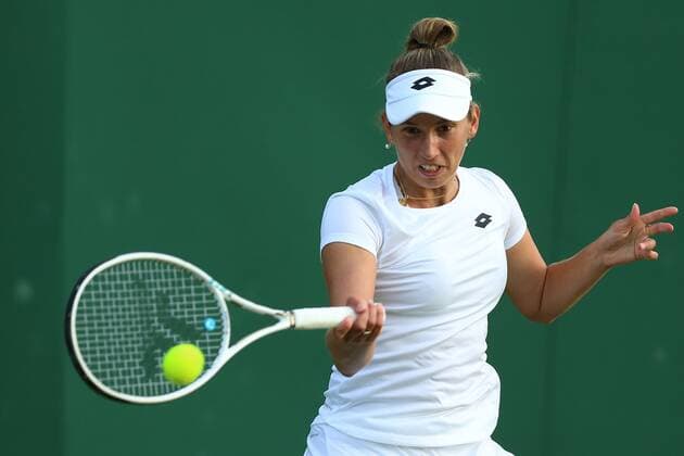 Great Britain, London, All England Lawn Tennis Club, The Championships Wimbledon 2022 - DAY 3- 29 06 2022 Belgian player Elise Mertens (BEL) pictured during her second round against Panna Udvardy (HUN) in London , All England Lawn Tennis Club at The Championships Wimbledon 2022 The Championships Wimbledon 2022- DAY 3- 29 06 2022 PhotoNews Panoramic 