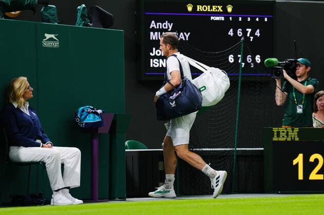 Mandatory Credit: Photo by Javier Garcia Shutterstock (13008249kk) Andy Murray leaving Centre Court crowd after defeat in his second round match Wimbledon Tennis Championships, Day 3, The All England Lawn Tennis and Croquet Club, London, UK - 29 Jun 2022 Wimbledon Tennis Championships, Day 3, The All England Lawn Tennis and Croquet Club, London, UK - 29 Jun 2022  Copyright: xJavierxGarcia Shutterstockx 13008249kk