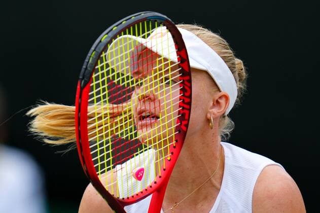 Mandatory Credit: Photo by Javier Garcia Shutterstock (13010731db) Harriet Dart during her second round match Wimbledon Tennis Championships, Day 4, The All England Lawn Tennis and Croquet Club, London, UK - 30 Jun 2022 Wimbledon Tennis Championships, Day 4, The All England Lawn Tennis and Croquet Club, London, UK - 30 Jun 2022  Copyright: xJavierxGarcia Shutterstockx 13010731db