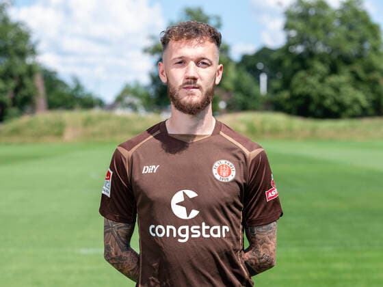 Marcel Hartel St Pauli 28 06 22, Hamburg, FC St Pauli Mediaday, football, GER, season 2022 2023, 2 Bundesliga, pre-season, team photo and portrait appointment DFL REGULATES PROHIBIT ANY USE OF PHOTOGRAPHS as IMAGE SEQUENCES and or QUASI VIDEO Â