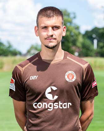 Adam Dzwigata St Pauli 28 06 22, Hamburg, FC St Pauli Mediaday, Football, GER, season 2022 2023, 2 Bundesliga, pre-season, team photo and portrait appointment DFL REGULATES PROHIBIT ANY USE OF PHOTOGRAPHS as IMAGE SEQUENCES and or QUASI VIDEO Â