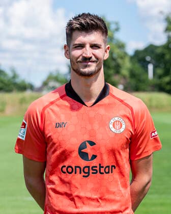 TW Nikola Vasilj St Pauli 28 06 22, Hamburg, FC St Pauli Mediaday, Football, GER, season 2022 2023, 2 Bundesliga, pre-season, team photo and portrait appointment DFL REGULATES PROHIBIT ANY USE OF PHOTOGRAPHS as IMAGE SEQUENCES and or QUASI VIDEO Â