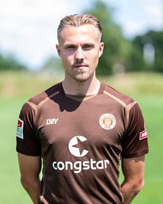 Lukas Daschner St Pauli 28 06 22, Hamburg, FC St Pauli Mediaday, Football, GER, season 2022 2023, 2 Bundesliga, pre-season, team photo and portrait appointment DFL REGULATES PROHIBIT ANY USE OF PHOTOGRAPHS as IMAGE SEQUENCES and or QUASI VIDEO Â
