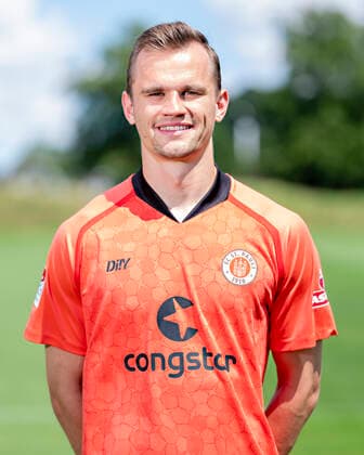 TW Sören Ahlers St Pauli 28 06 22, Hamburg, FC St Pauli Mediaday, Football, GER, season 2022 2023, 2 Bundesliga, pre-season, team photo and portrait appointment DFL REGULATES PROHIBIT ANY USE OF PHOTOGRAPHS as IMAGE SEQUENCES and or QUASI VIDEO Â