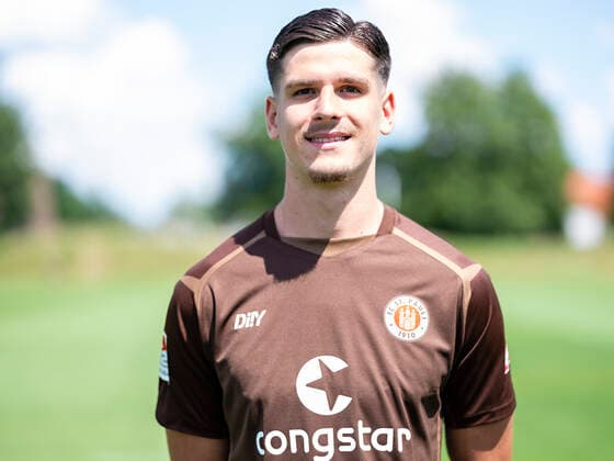 Igor Matanovic St Pauli 28 06 22, Hamburg, FC St Pauli Mediaday, Football, GER, season 2022 2023, 2 Bundesliga, pre-season, team photo and portrait appointment DFL REGULATES PROHIBIT ANY USE OF PHOTOGRAPHS as IMAGE SEQUENCES and or QUASI VIDEO Â