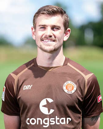 Connor Metcalfe St Pauli 28 06 22, Hamburg, FC St Pauli Mediaday, Football, GER, season 2022 2023, 2 Bundesliga, pre-season, team photo and portrait appointment DFL REGULATES PROHIBIT ANY USE OF PHOTOGRAPHS as IMAGE SEQUENCES and or QUASI VIDEO Â