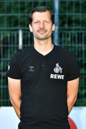Physiotherapist Daniel SchuÌˆtz 1 FC Köln 1 BL, portrait date 2022 2023