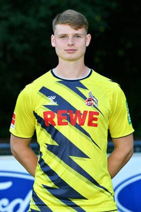 Jonas Urbig 1 FC Köln 1 BL, portrait date 2022 2023