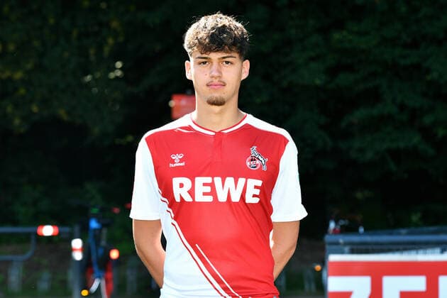 Rijad Smajic 1 FC Köln 1 BL, portrait date 2022 2023