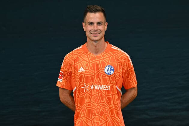 Goalkeeper Michael Langer FC Schalke 04 1 BL, portrait date 2022 2023 Gelsenkirchen North Rhine Westphalia Germany Team2