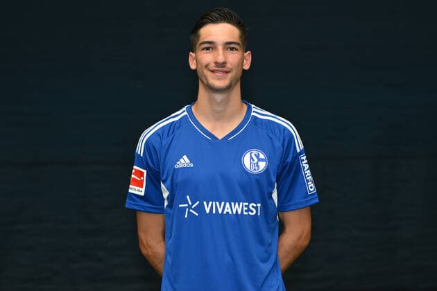 Leo Greiml FC Schalke 04 1 BL, portrait date 2022 2023 Gelsenkirchen North Rhine Westphalia Germany Team2