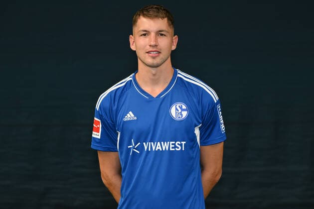 Marvin Pieringer FC Schalke 04 1 BL, portrait date 2022 2023 Gelsenkirchen North Rhine Westphalia Germany Team2
