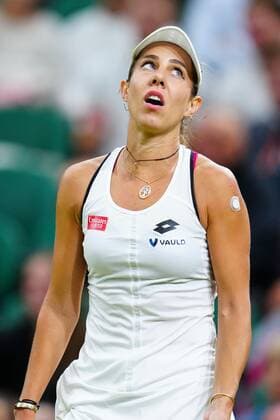 Mandatory Credit: Photo by Javier Garcia Shutterstock (13010731kd) Mihaela Buzarnescu during her second round match Wimbledon Tennis Championships, Day 4, The All England Lawn Tennis and Croquet Club, London, UK - 30 Jun 2022 Wimbledon Tennis Championships, Day 4, The All England Lawn Tennis and Croquet Club, London, UK - 30 Jun 2022  Copyright: xJavierxGarcia Shutterstockx 13010731kd