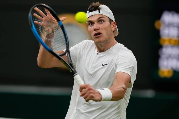 Mandatory Credit: Photo by Dave Shopland Shutterstock (13010728ep) Alex de Minaur during his second round match Wimbledon Tennis Championships, Day 4, The All England Lawn Tennis and Croquet Club, London, UK - 30 Jun 2022 Wimbledon Tennis Championships, Day 4, The All England Lawn Tennis and Croquet Club, London, UK - 30 Jun 2022  Copyright: xDavexShopland Shutterstockx 13010728ep