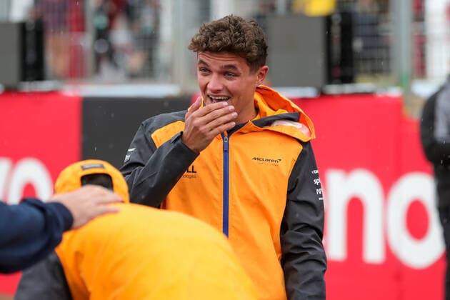 FORMULA 1 LENOVO BRITISH GRAND PRIX 2022, 30 2022 Lando Norris 4 (GBR), McLaren MCL36 after being hit with a bouncy ball during the FORMULA 1 LENOVO BRITISH GRAND PRIX at Silverstone Circuit, Silverstone, United Kingdom on 30 June 2022 Editorial Use Only Copyright: xPhilxDuncanx ESM-0553-0020